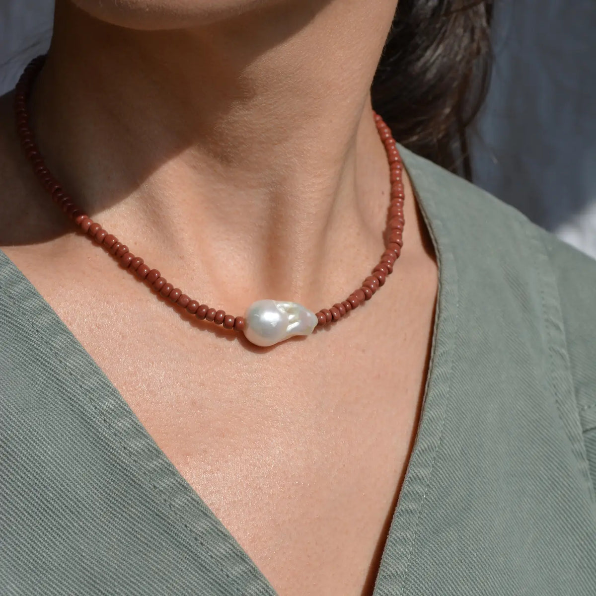 Gemma Pearl Necklace- Cocoa