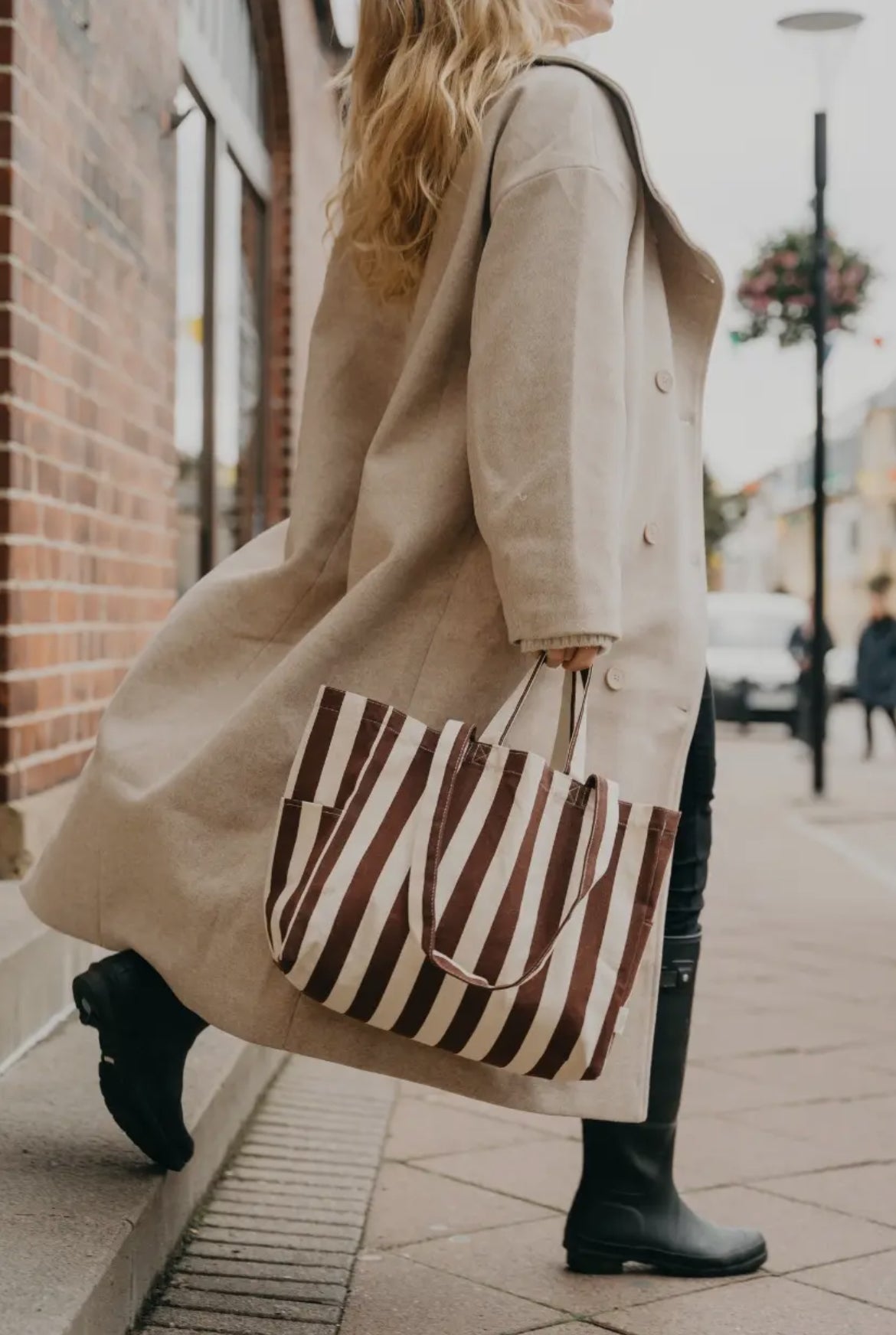 OMOM Organic Low Tote Bag