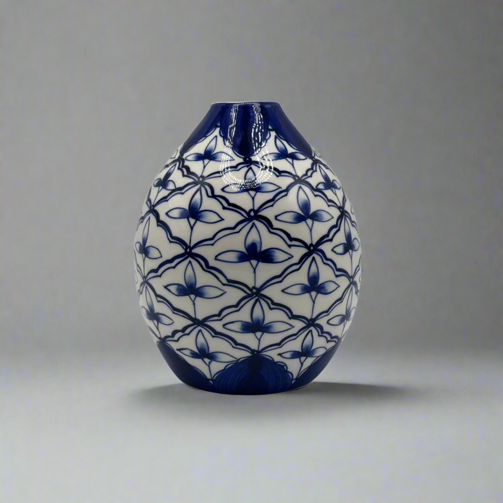 Eleanor Budvase 4.25"x 5.5"