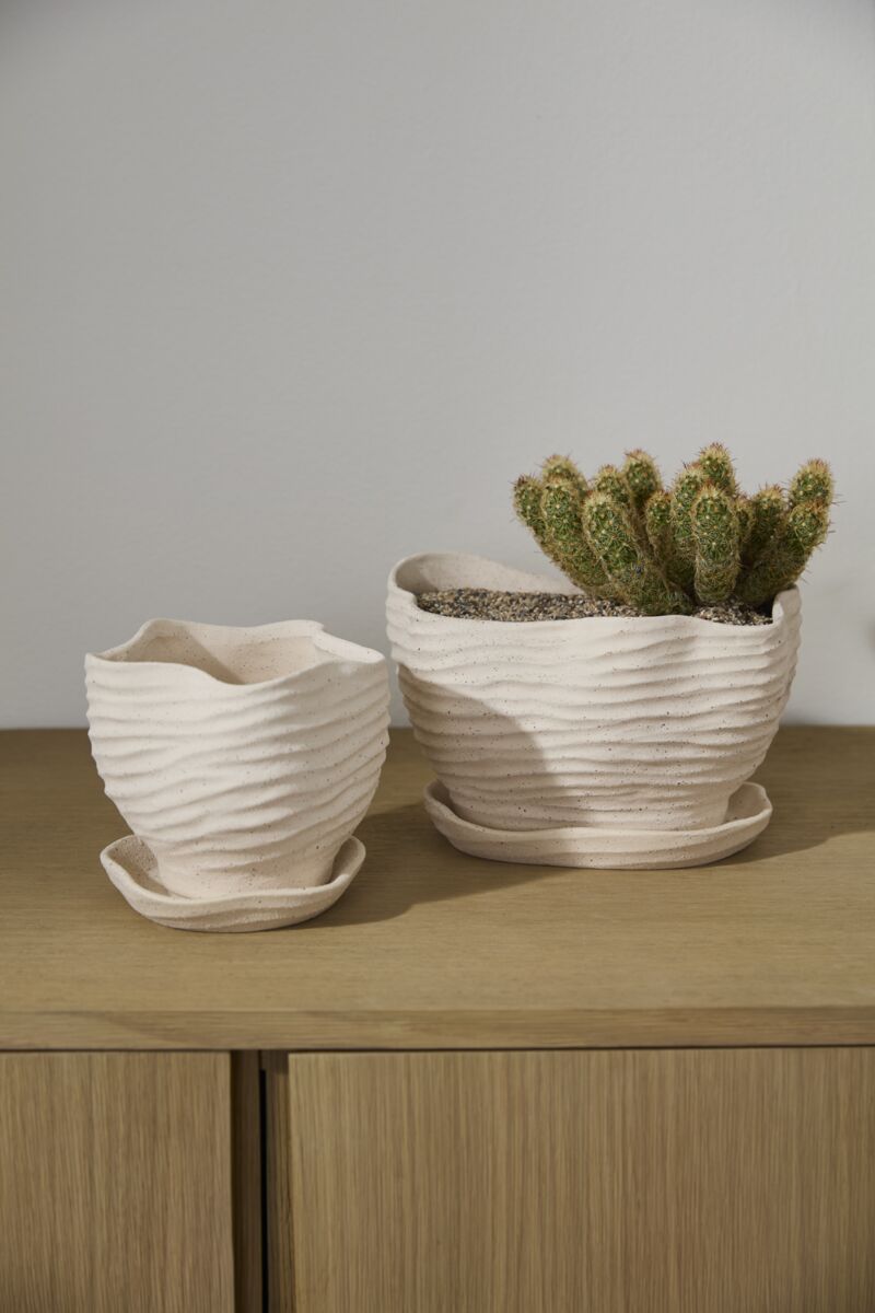 Highland Pot with Saucer 5" x 4.5"