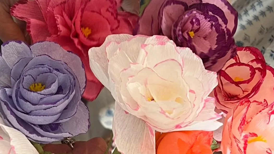 Saturday, Oct 17 | Paper Autumn Roses Workshop at Botanologica