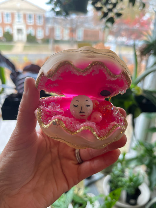 Oyster with Pearl Ornament