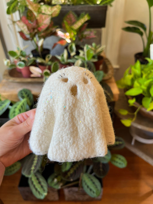 Medium Felt Ghost
