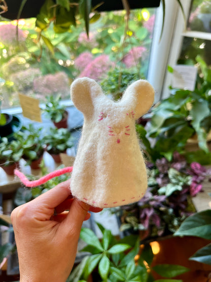 Medium Mouse Ghost