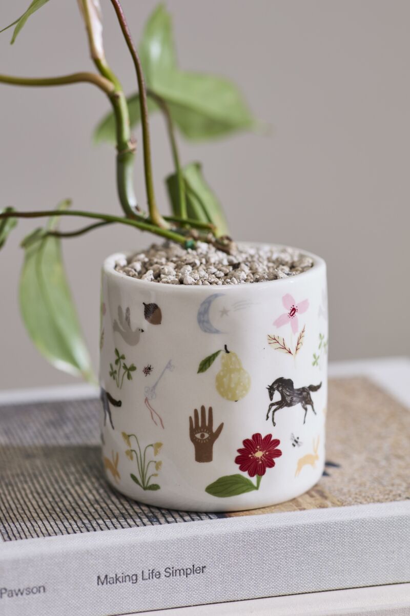 Lucky Icon Pot 4.25" x 4.25"